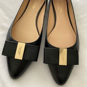 Kate Spade “Norah” flats - black and gold